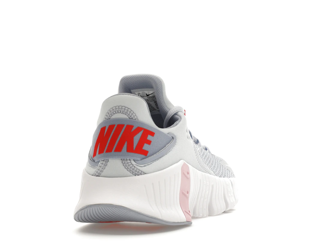 Vue 30 de Nike Free Metcon 4 Football Grey Soft Pink 