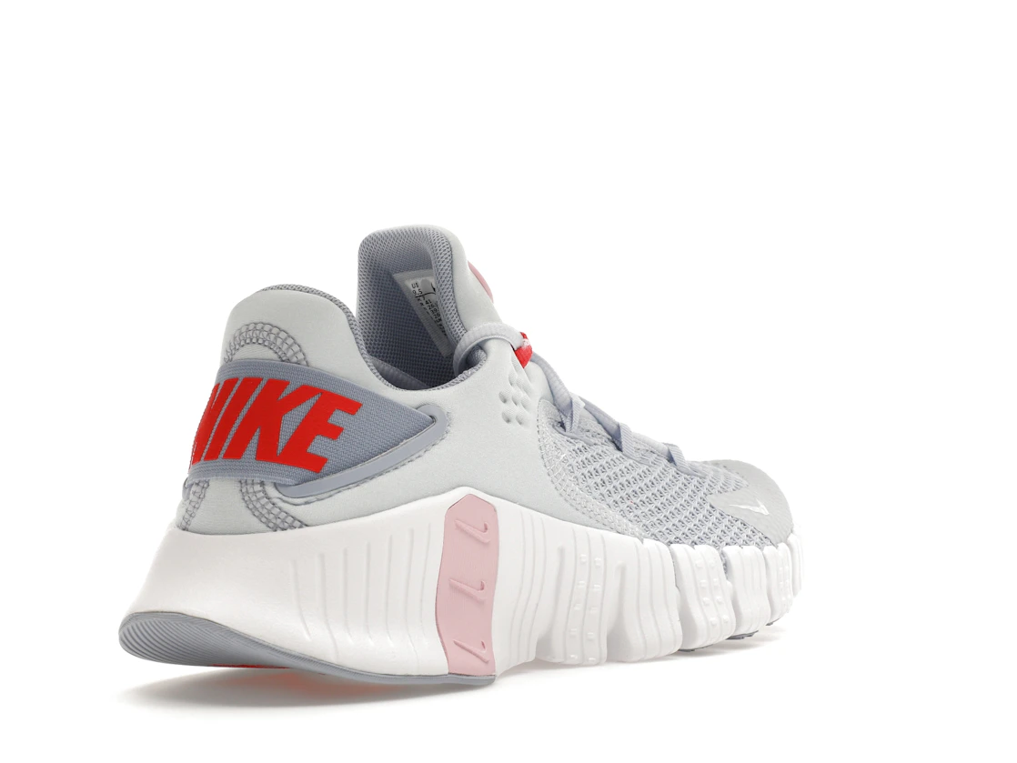 Vue 32 de Nike Free Metcon 4 Football Grey Soft Pink 
