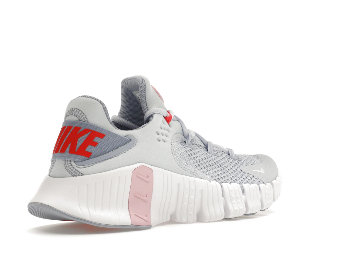 Vue 33 de Nike Free Metcon 4 Football Grey Soft Pink 