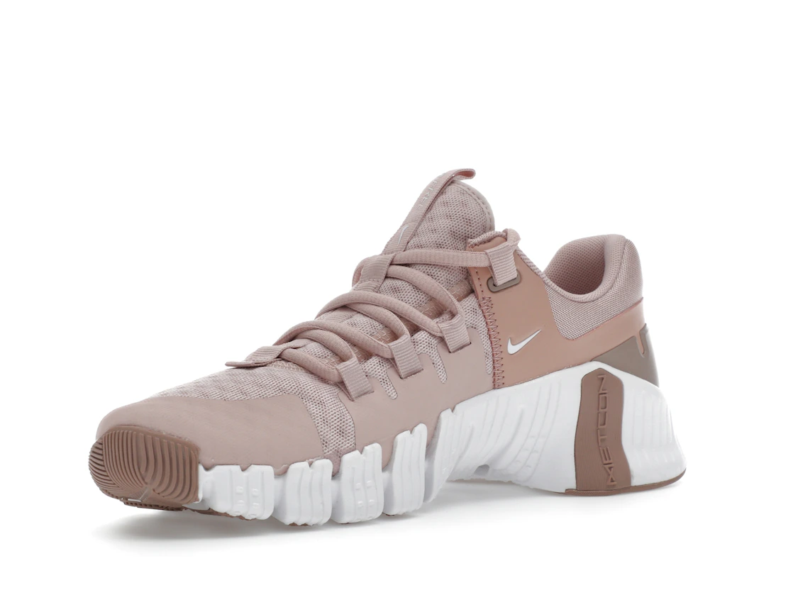 Vue 15 de Nike Free Metcon 4 Pink Oxford 