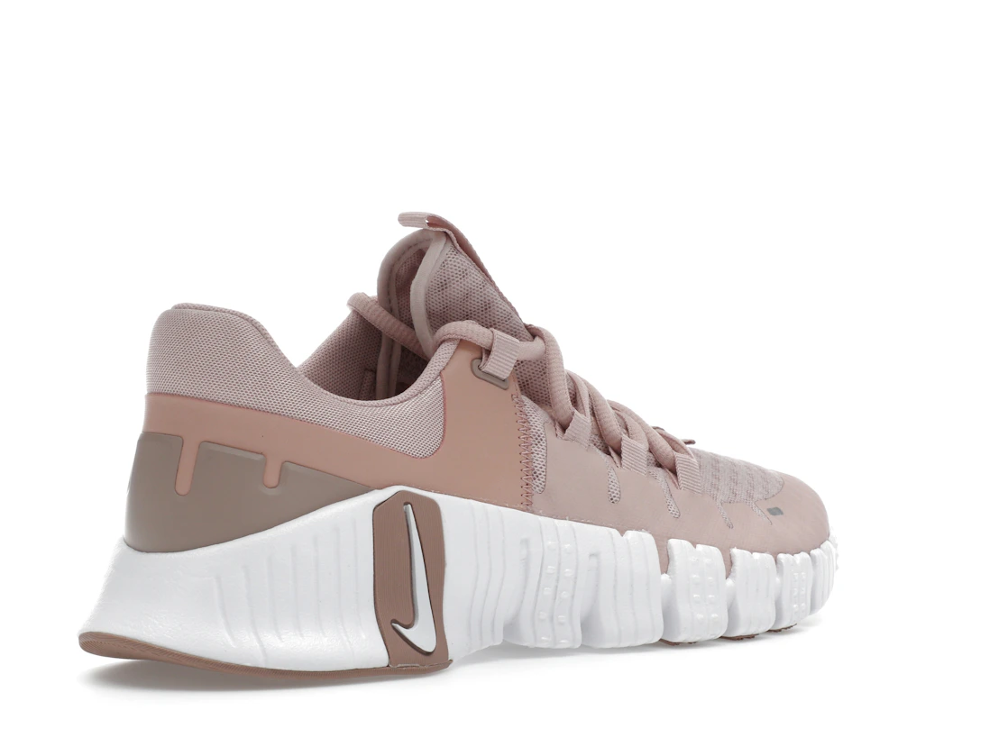 Vue 33 de Nike Free Metcon 4 Pink Oxford 