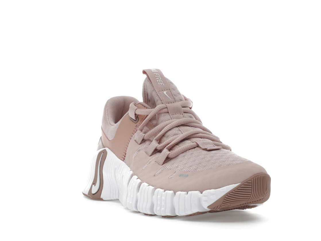 Vue 7 de Nike Free Metcon 4 Pink Oxford 
