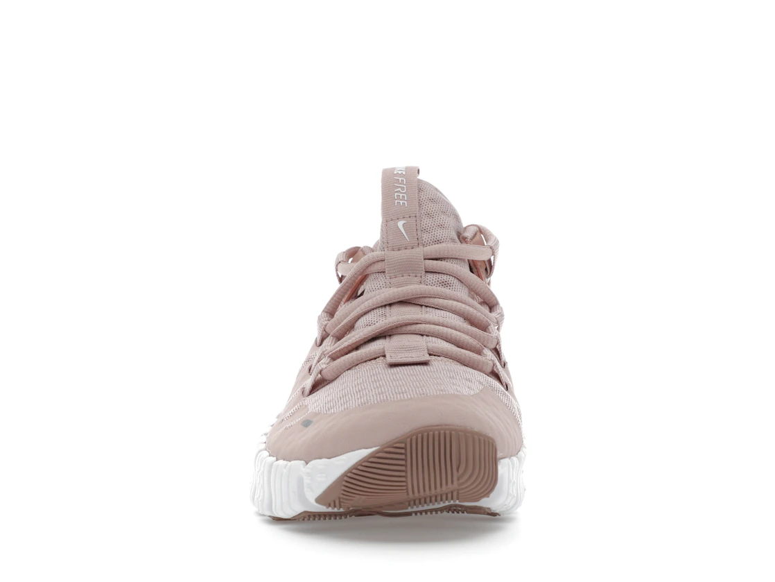 Vue 10 de Nike Free Metcon 4 Pink Oxford 
