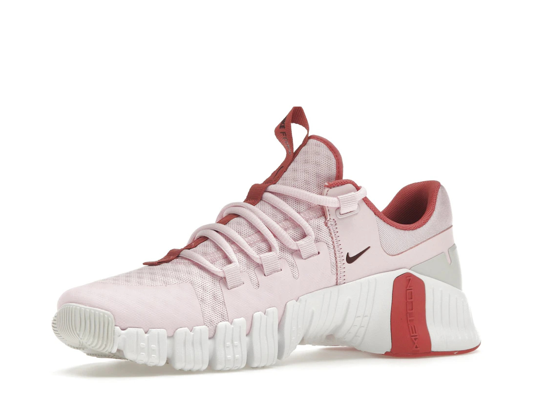 Vue 16 de Nike Free Metcon 5 Pink Foam 