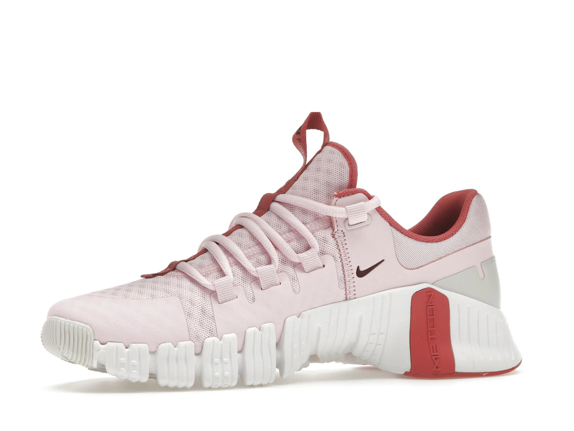 Vue 17 de Nike Free Metcon 5 Pink Foam 