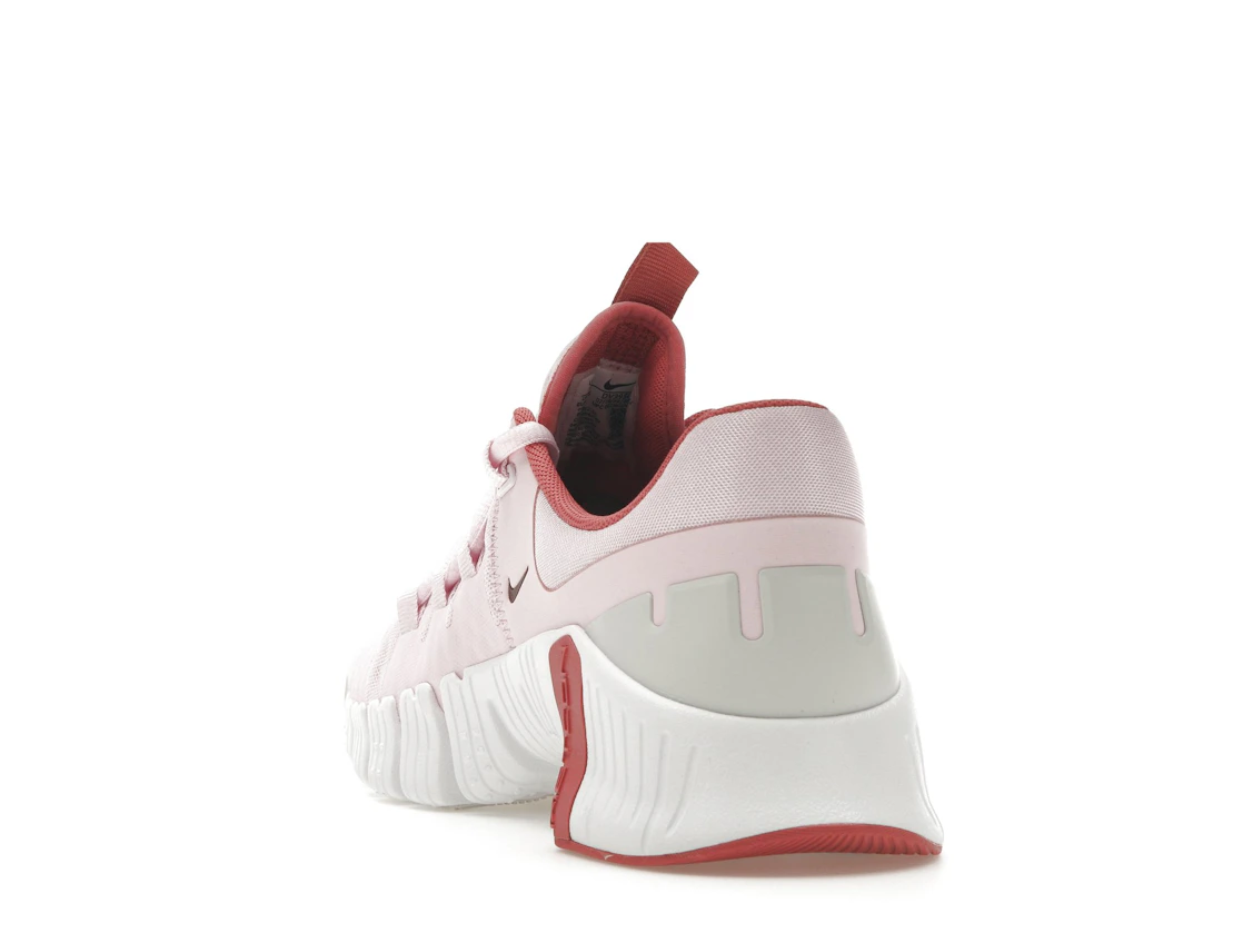 Vue 26 de Nike Free Metcon 5 Pink Foam 