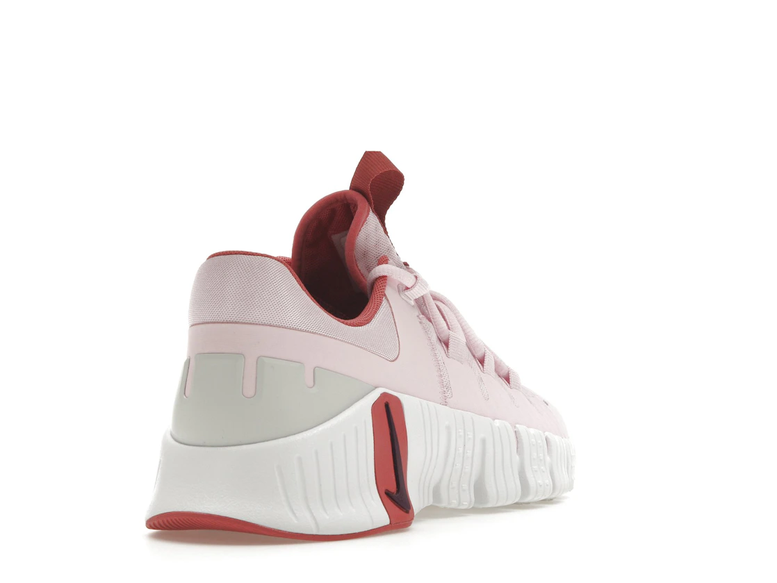 Vue 31 de Nike Free Metcon 5 Pink Foam 