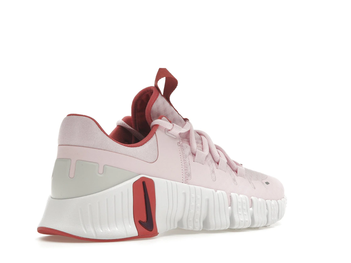 Vue 33 de Nike Free Metcon 5 Pink Foam 