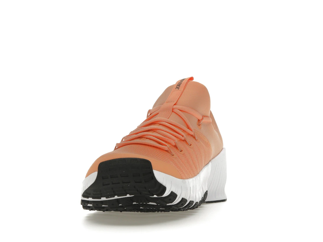 Vue 12 de Nike Free Metcon 6 Apricot Agate White Black