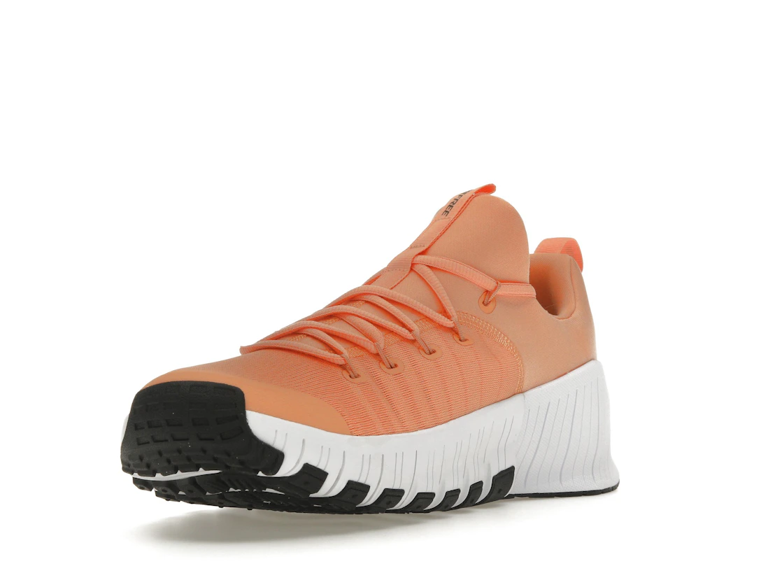 Vue 14 de Nike Free Metcon 6 Apricot Agate White Black
