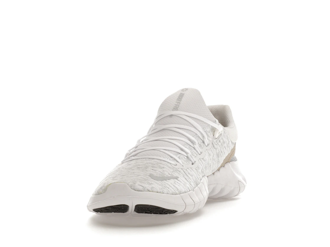 Vue 12 de Nike Free Run 5.0 Next Nature White Siren Red Sanddrift