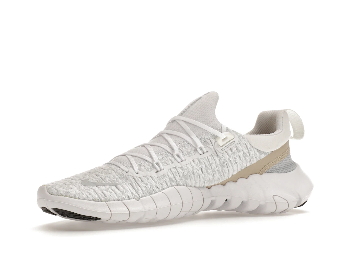 Vue 16 de Nike Free Run 5.0 Next Nature White Siren Red Sanddrift