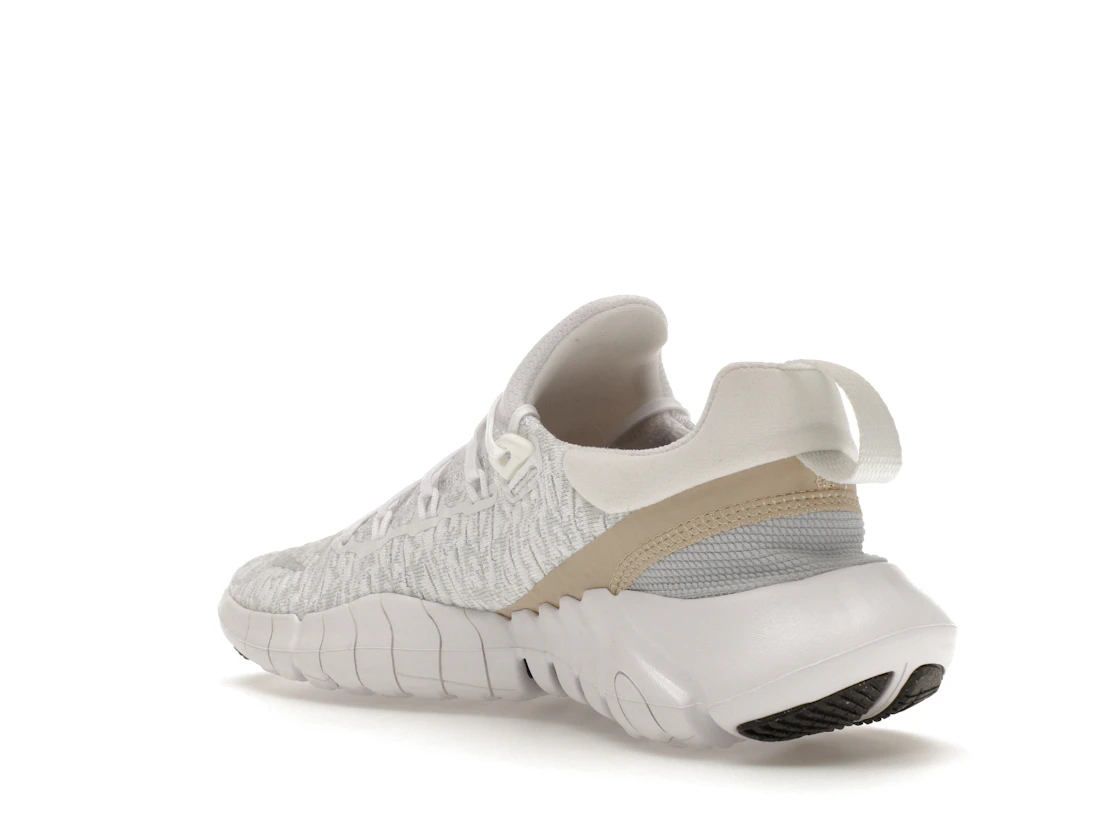 Vue 24 de Nike Free Run 5.0 Next Nature White Siren Red Sanddrift