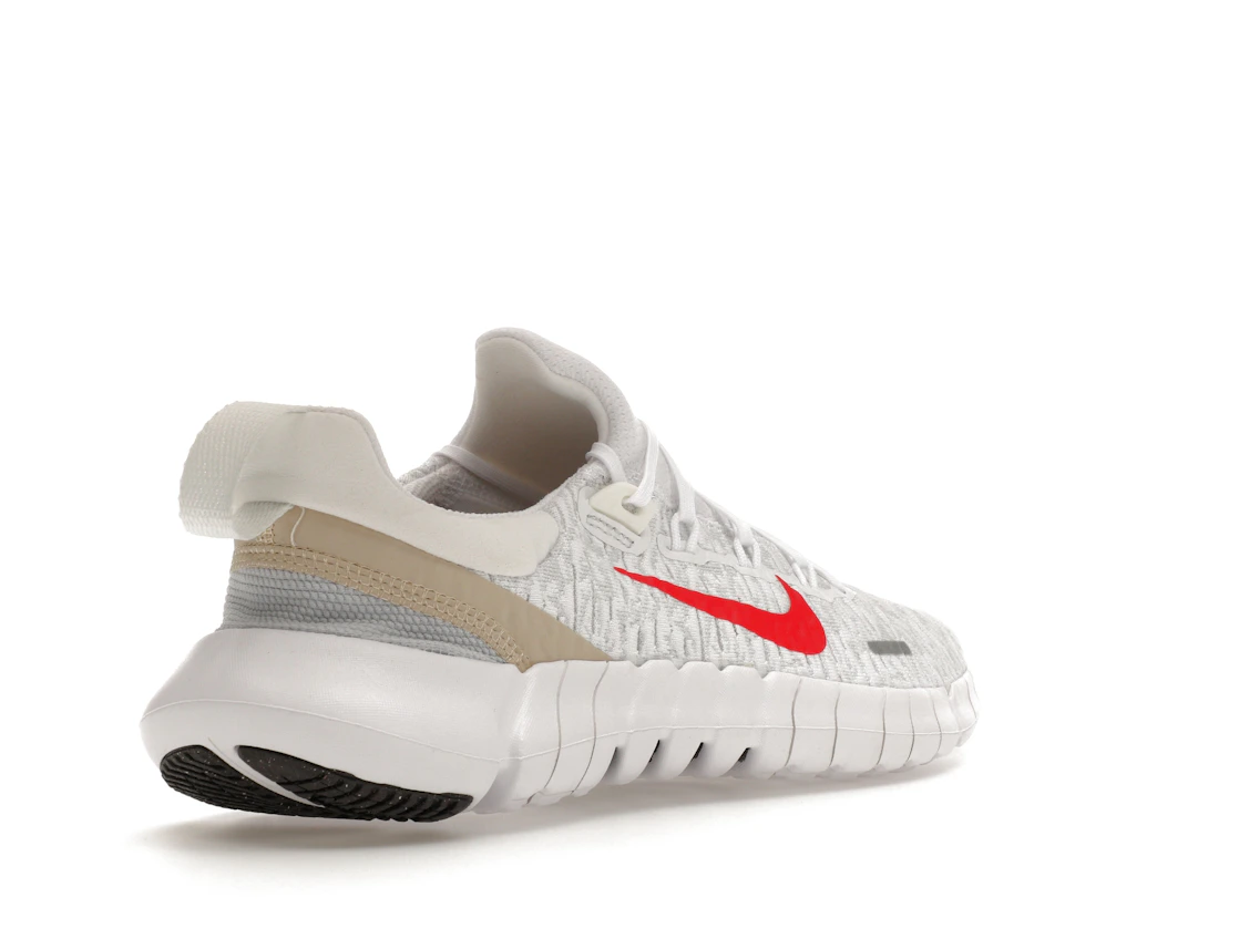 Vue 32 de Nike Free Run 5.0 Next Nature White Siren Red Sanddrift