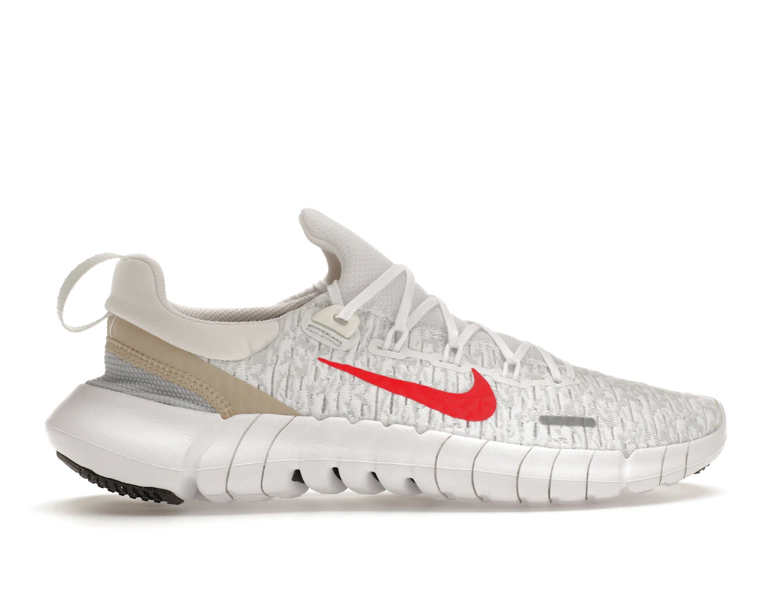 Vue 36 de Nike Free Run 5.0 Next Nature White Siren Red Sanddrift