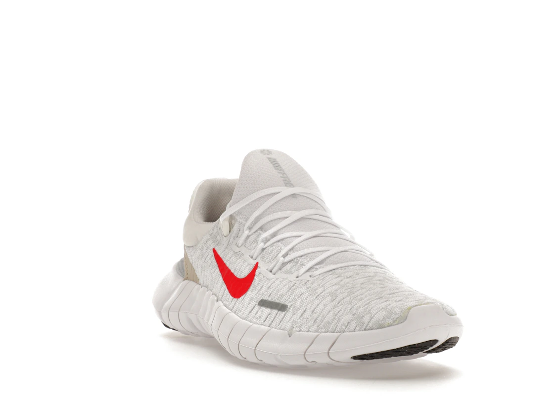 Vue 7 de Nike Free Run 5.0 Next Nature White Siren Red Sanddrift