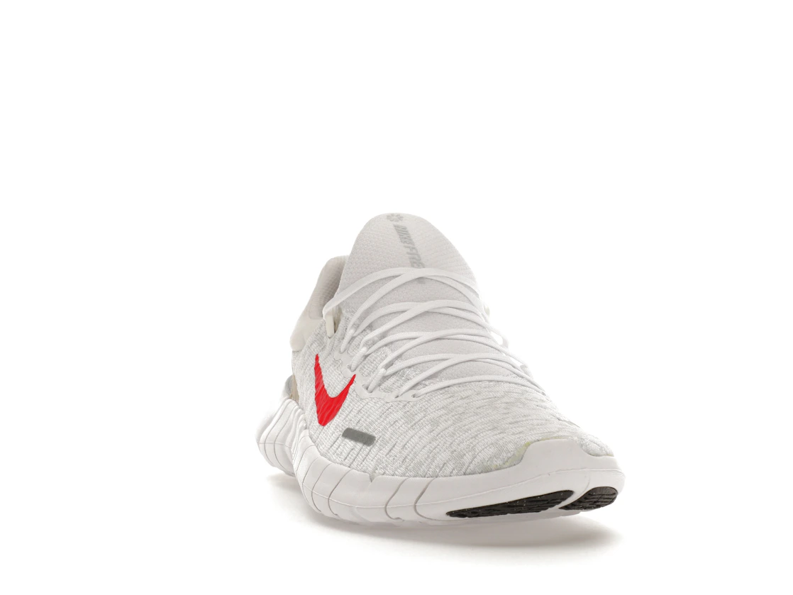 Vue 8 de Nike Free Run 5.0 Next Nature White Siren Red Sanddrift