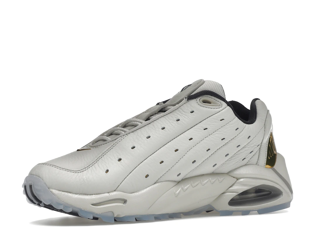 Vue 16 de Nike Hot Step Air Terra Drake NOCTA Champagne