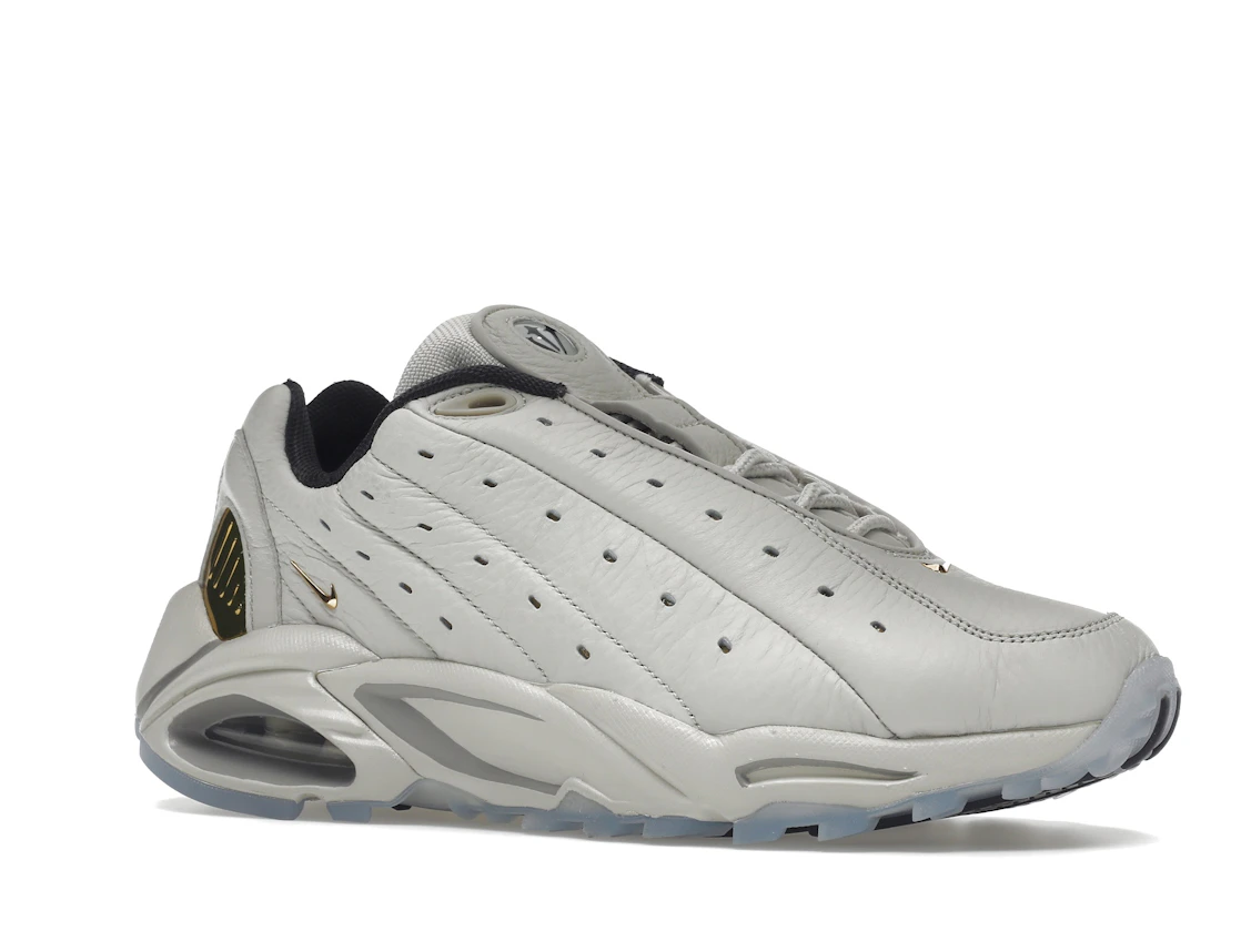Vue 4 de Nike Hot Step Air Terra Drake NOCTA Champagne