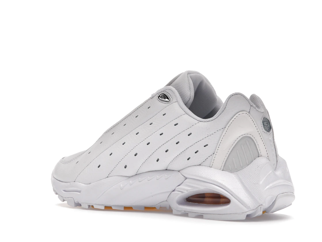 Vue 23 de Nike Hot Step Air Terra Drake NOCTA White