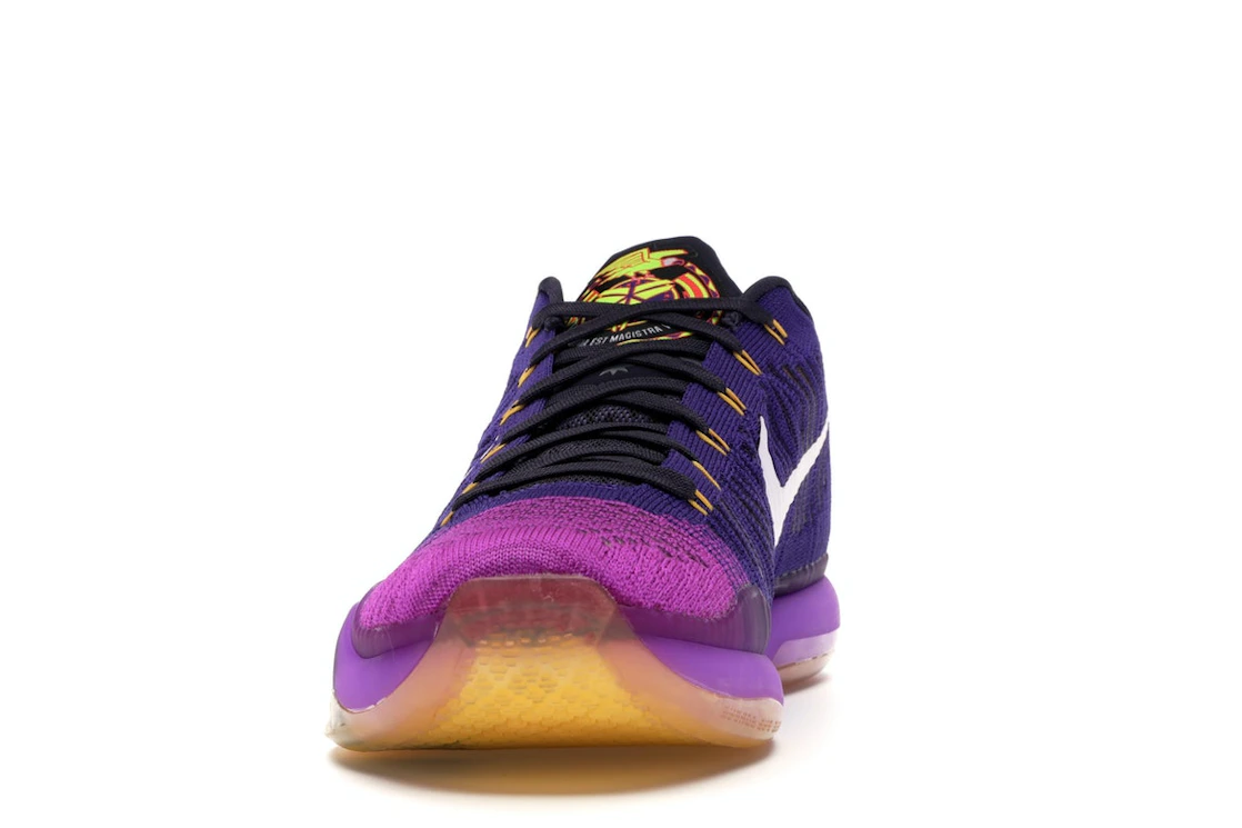 Vue 11 de Nike Kobe 10 Elite Low Opening Night