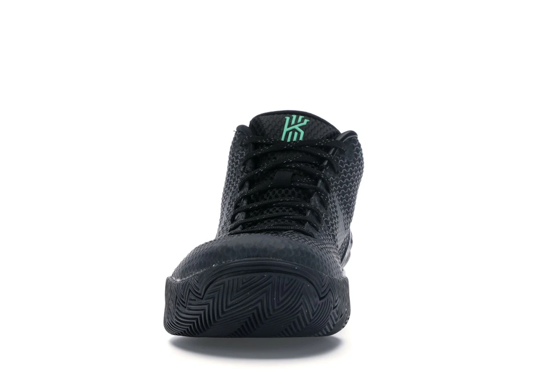 Vue 11 de Nike Kyrie 1 Driveway