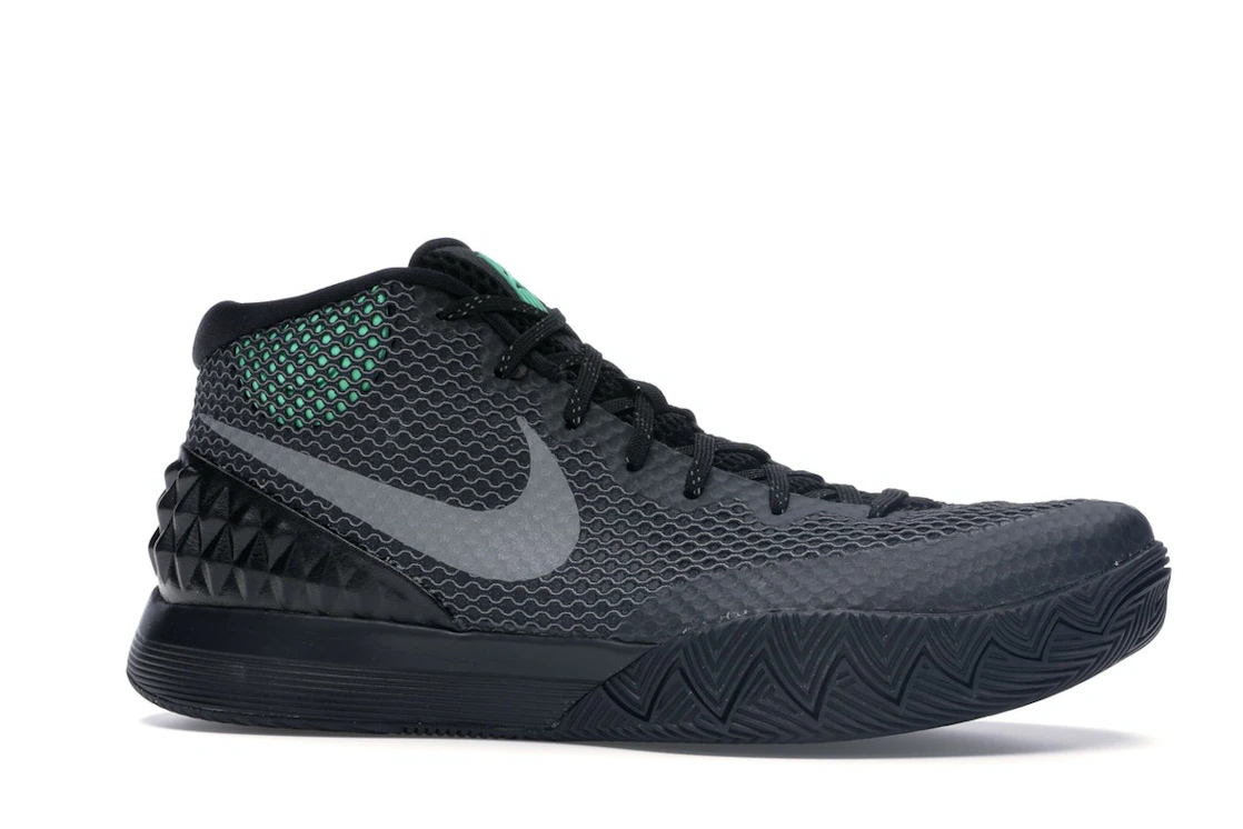 Vue 3 de Nike Kyrie 1 Driveway
