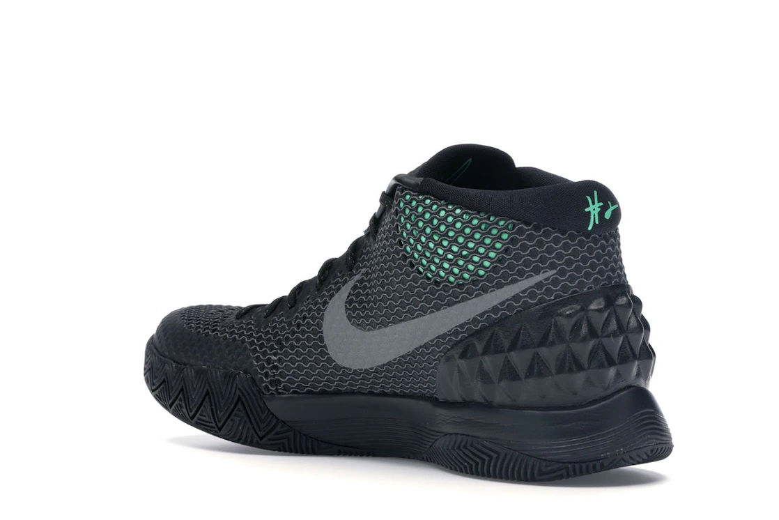 Vue 24 de Nike Kyrie 1 Driveway