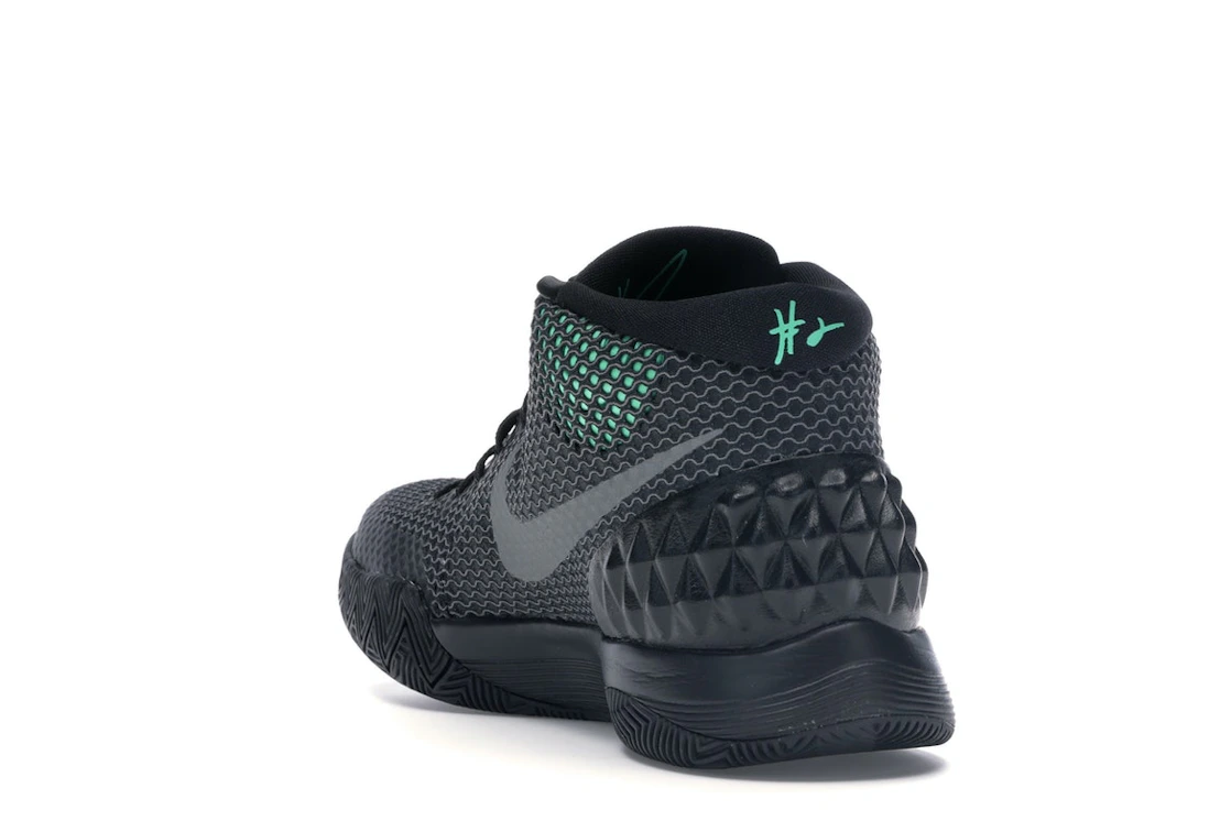 Vue 26 de Nike Kyrie 1 Driveway