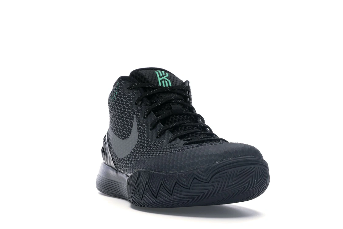Vue 8 de Nike Kyrie 1 Driveway