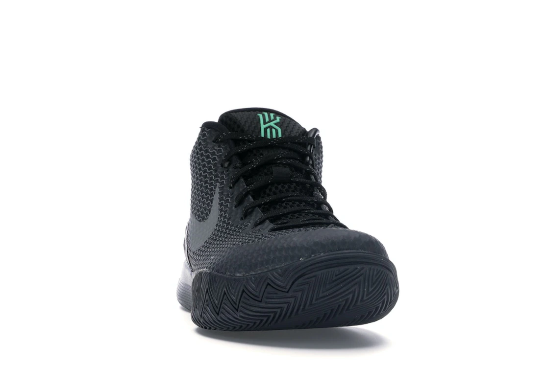 Vue 9 de Nike Kyrie 1 Driveway