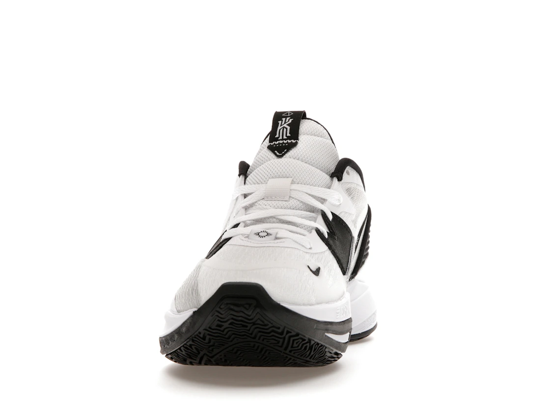Vue 11 de Nike Kyrie 5 Low TB White Black