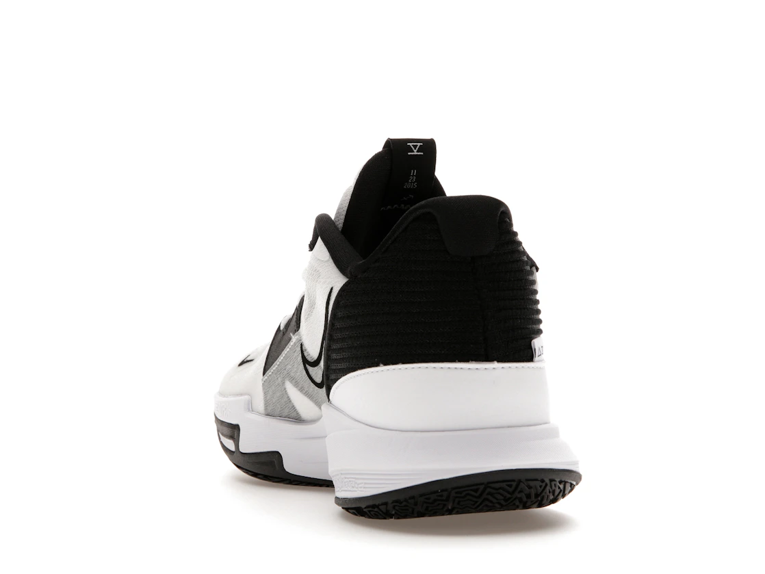 Vue 26 de Nike Kyrie 5 Low TB White Black