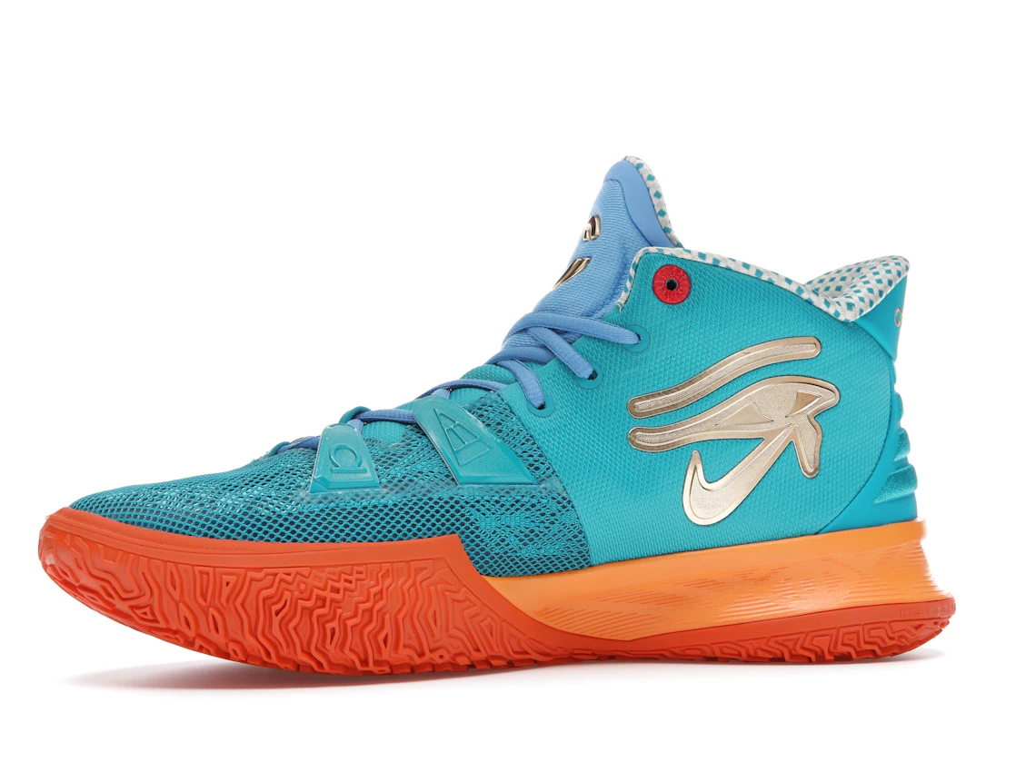 Vue 17 de Nike Kyrie 7 Concepts Horus (Regular Box)