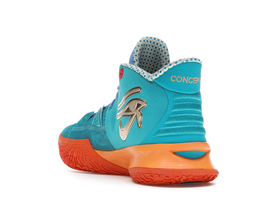 Vue 25 de Nike Kyrie 7 Concepts Horus (Regular Box)