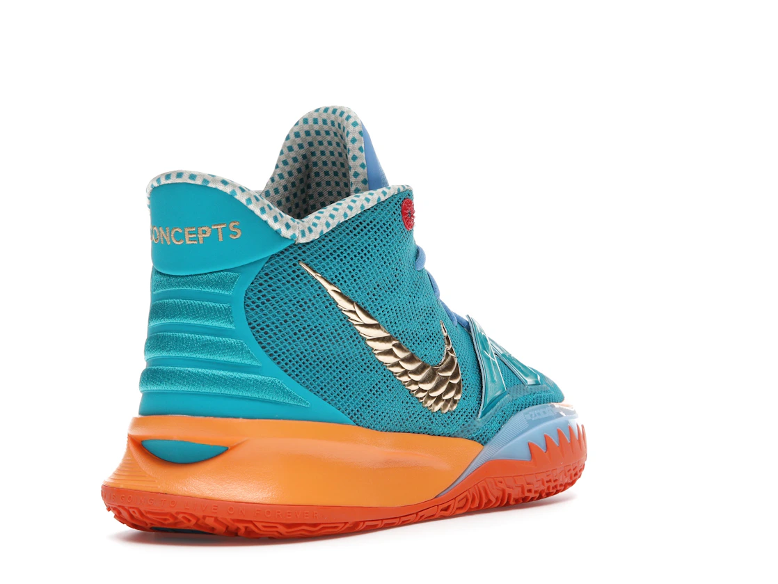 Vue 31 de Nike Kyrie 7 Concepts Horus (Regular Box)