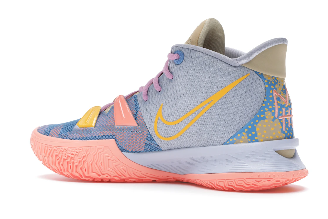Vue 22 de Nike Kyrie 7 Expressions
