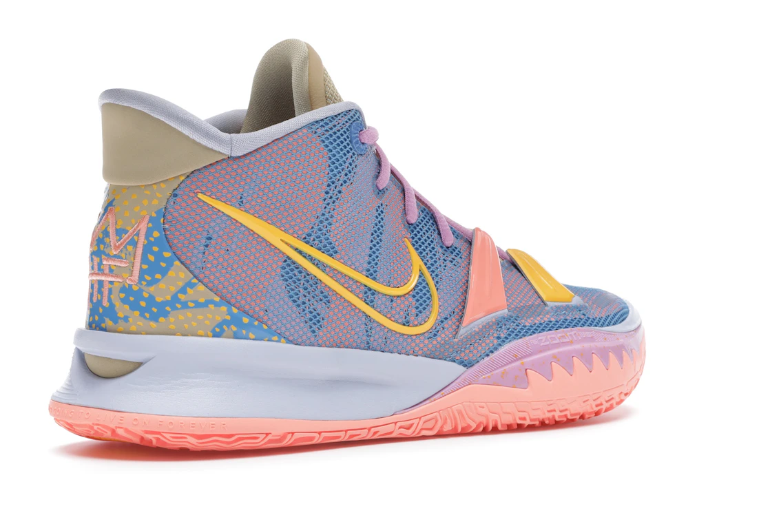 Vue 33 de Nike Kyrie 7 Expressions