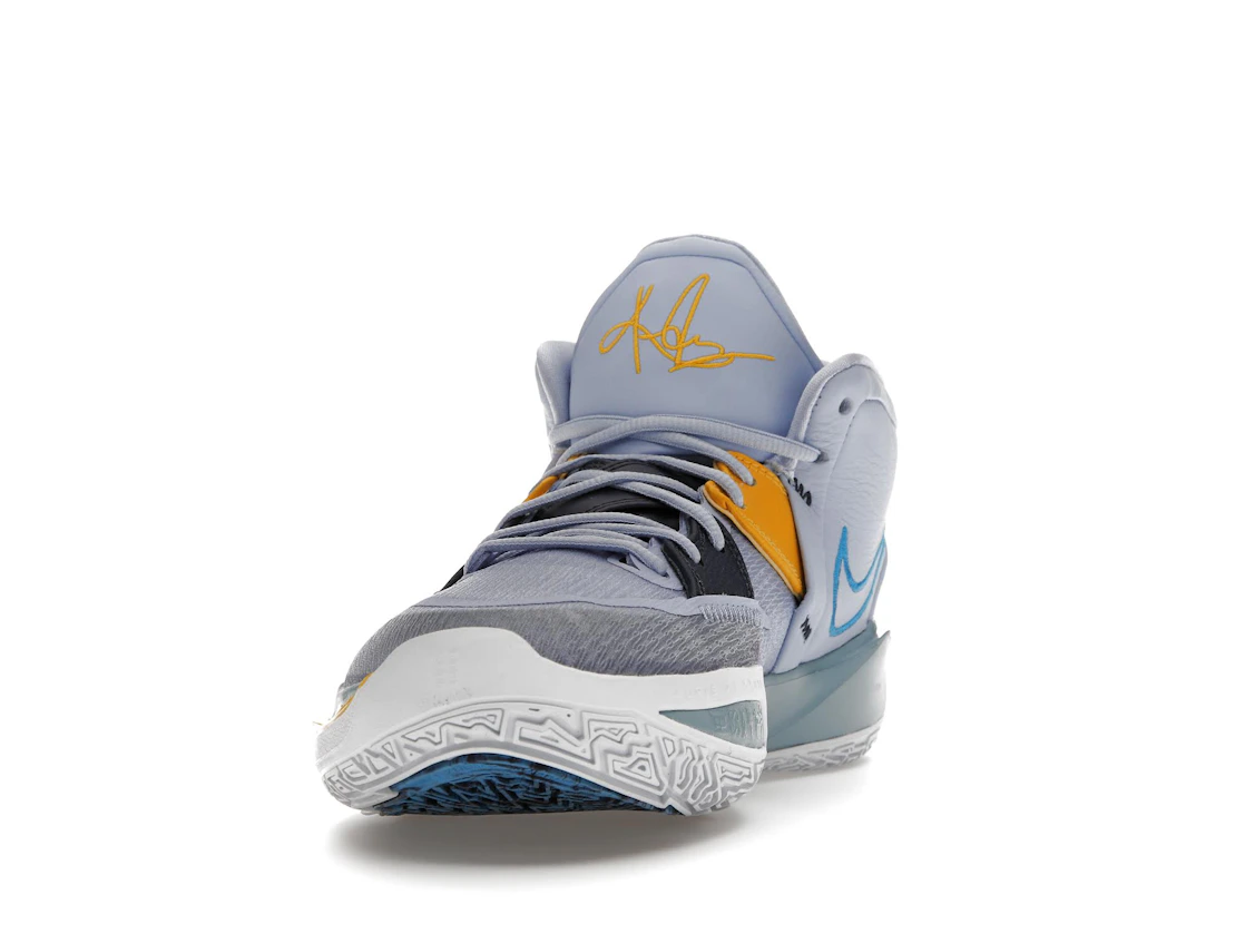 Vue 12 de Nike Kyrie Infinity Future Past