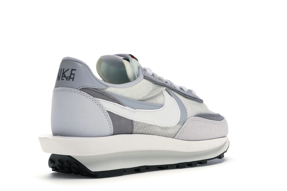Vue 32 de Nike LD Waffle sacai Summit White