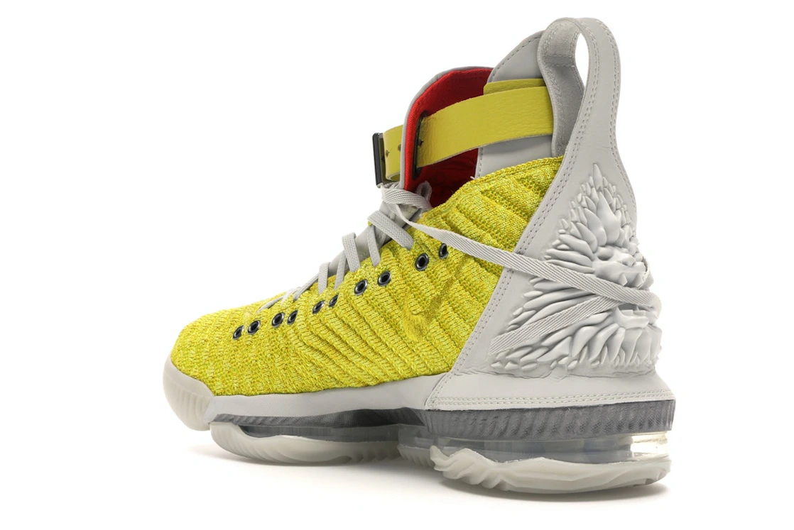 Vue 24 de Nike LeBron 16 Harlem Fashion Row Harlem Stage
