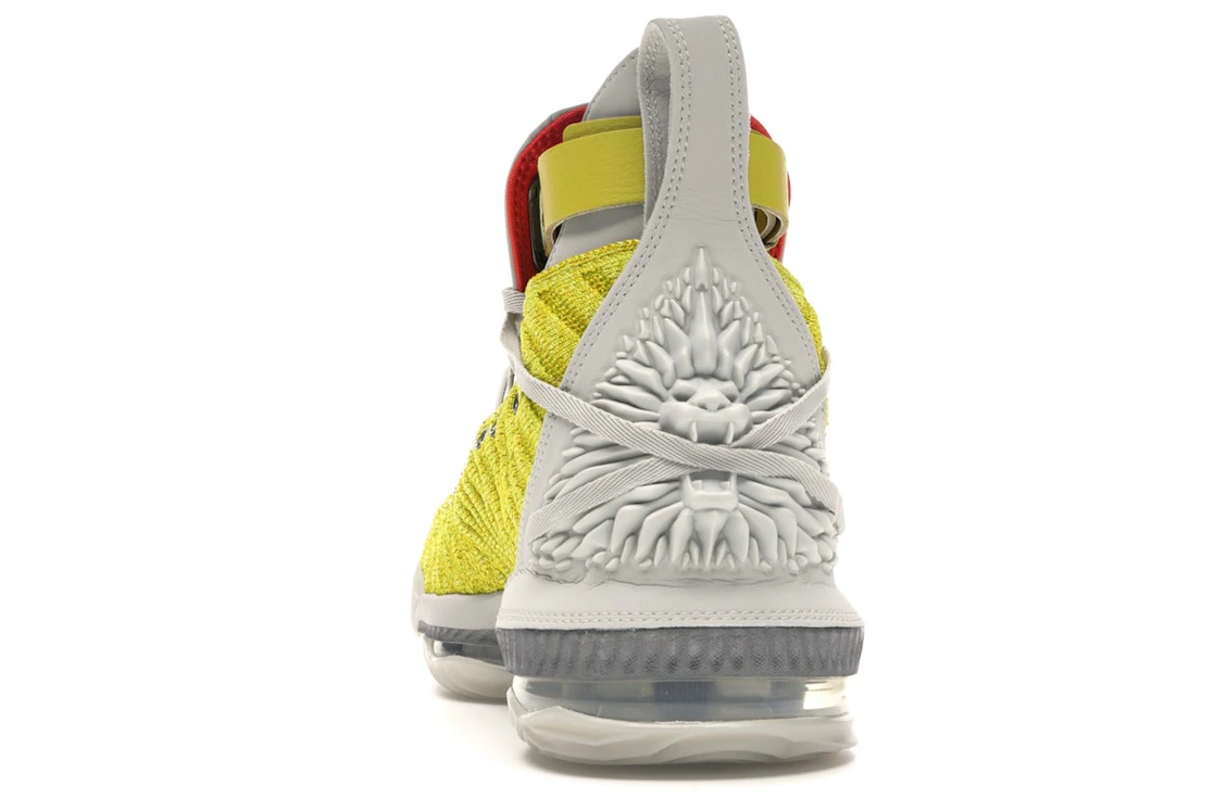 Vue 27 de Nike LeBron 16 Harlem Fashion Row Harlem Stage