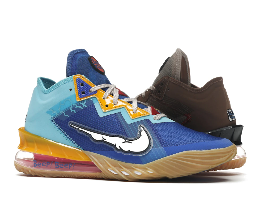 Vue 3 de Nike LeBron 18 Low Wile E. vs Roadrunner Space Jam