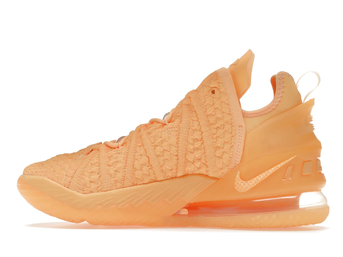 Vue 20 de Nike LeBron 18 Melon Tint