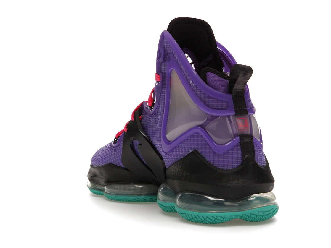 Vue 25 de Nike LeBron 19 DJ Bron