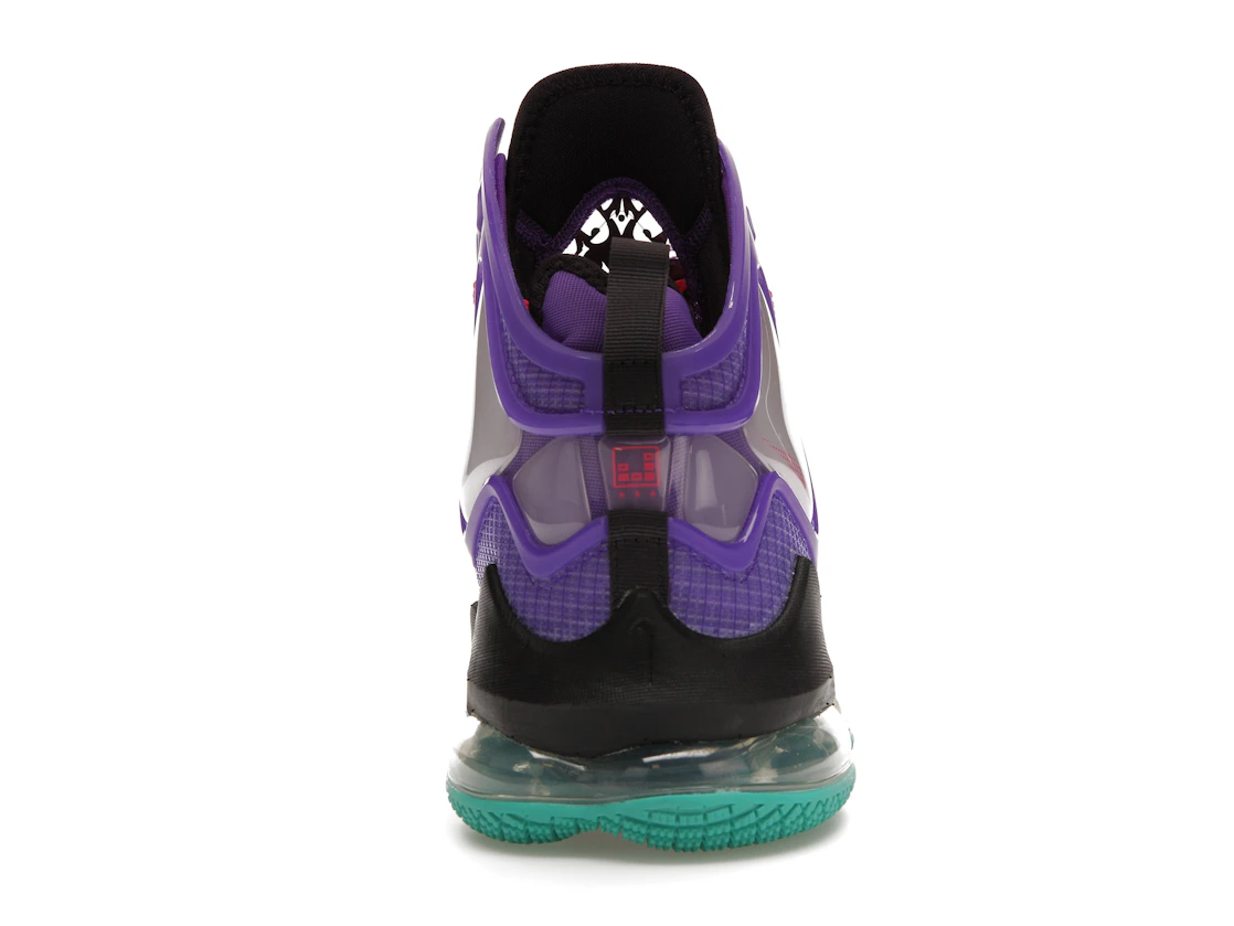 Vue 28 de Nike LeBron 19 DJ Bron