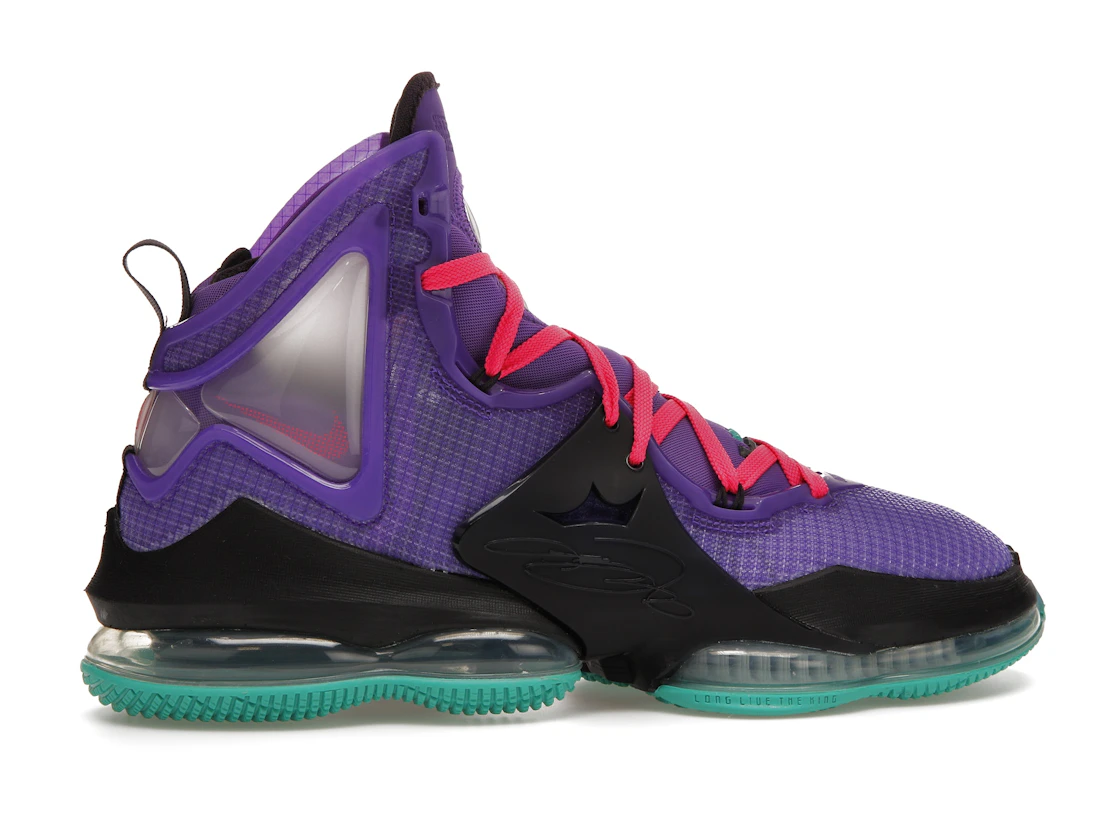 Vue 36 de Nike LeBron 19 DJ Bron