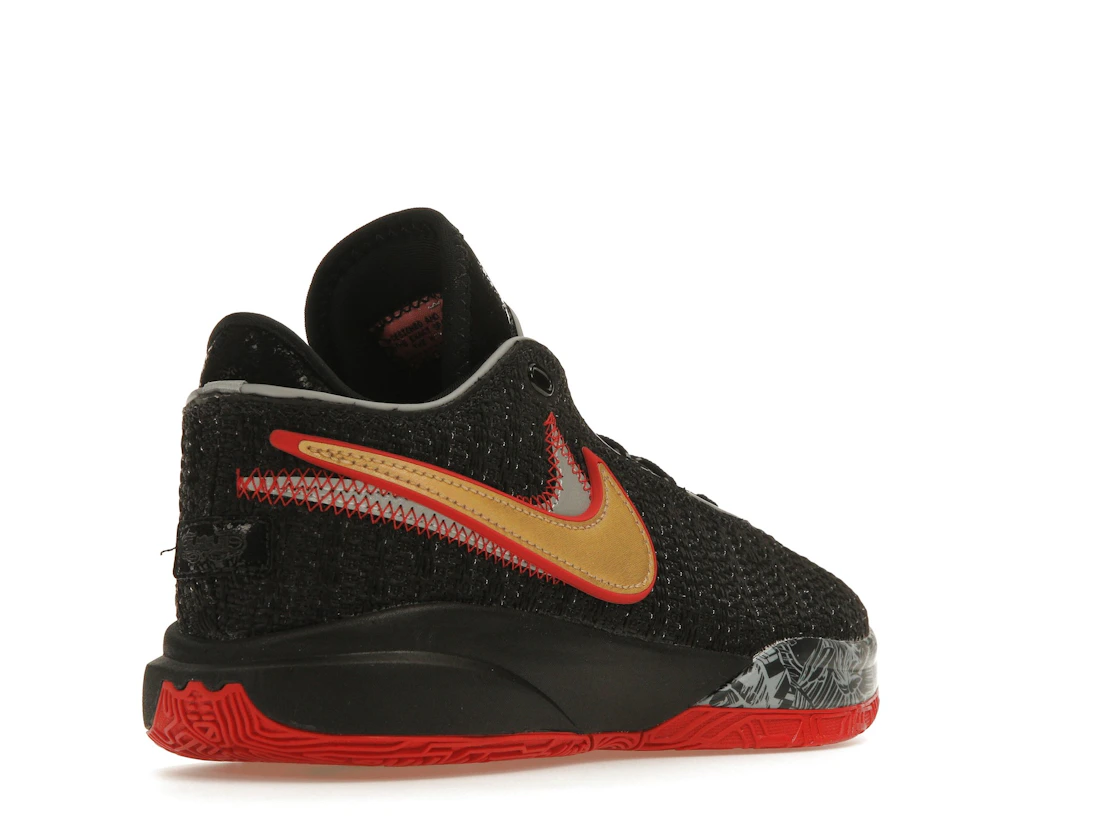 Vue 32 de Nike LeBron 20 Black University Red (GS)