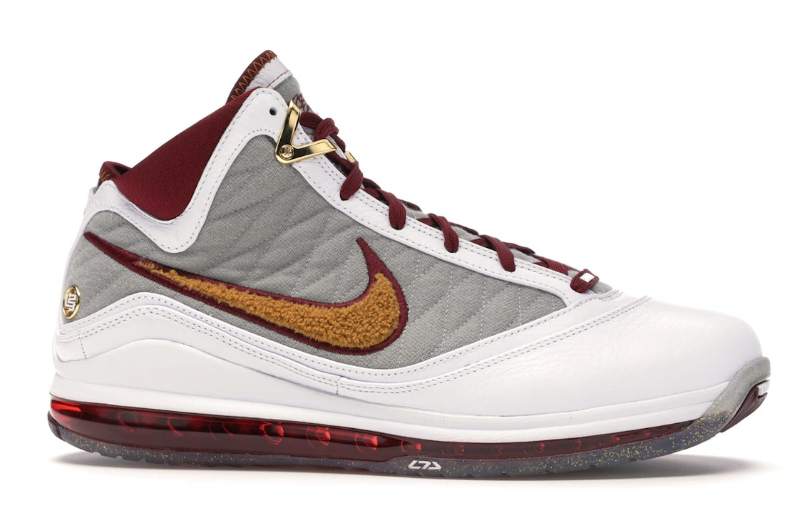 Vue 2 de Nike LeBron 7 MVP (2020)