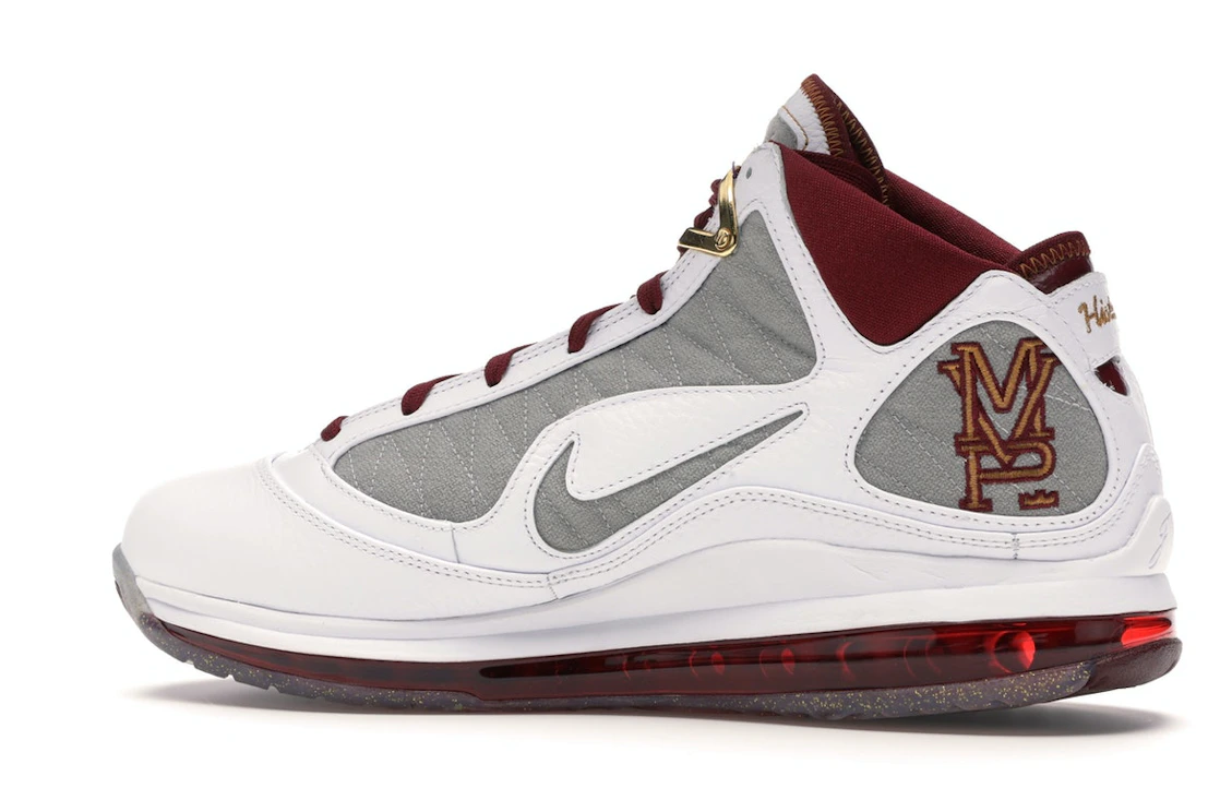 Vue 21 de Nike LeBron 7 MVP (2020)